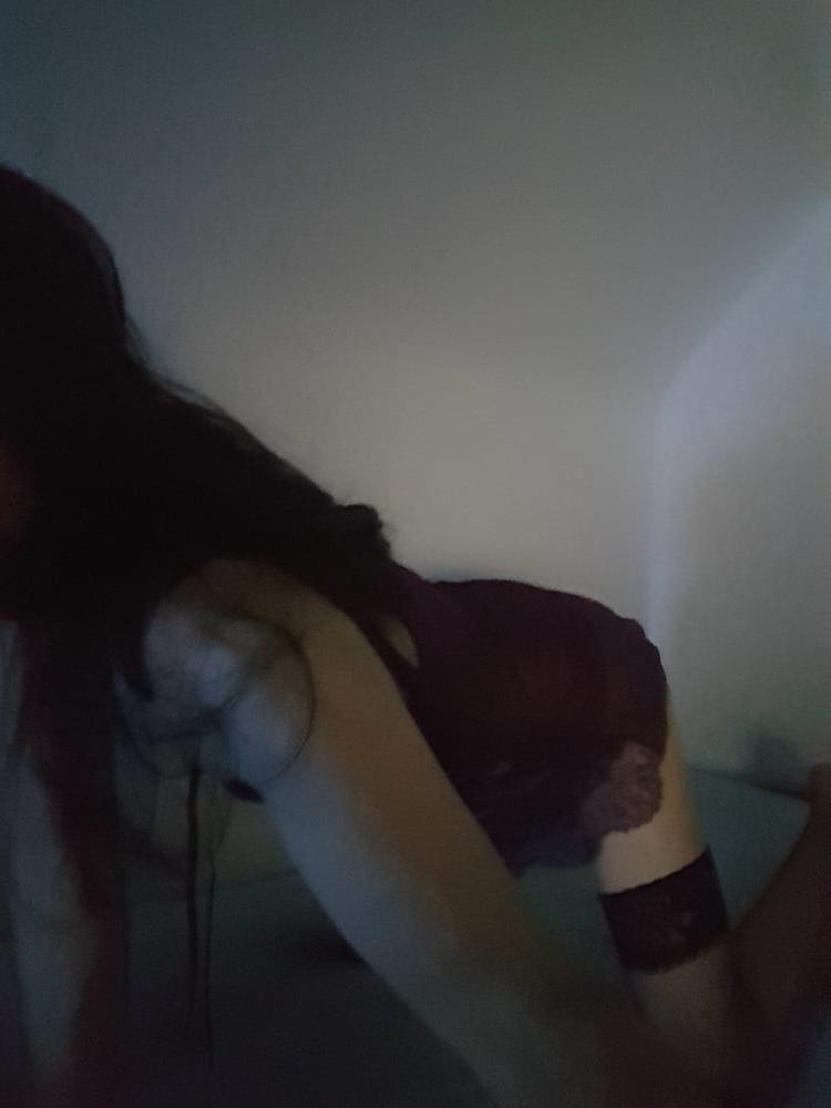 10P Skinny Sissy bitch