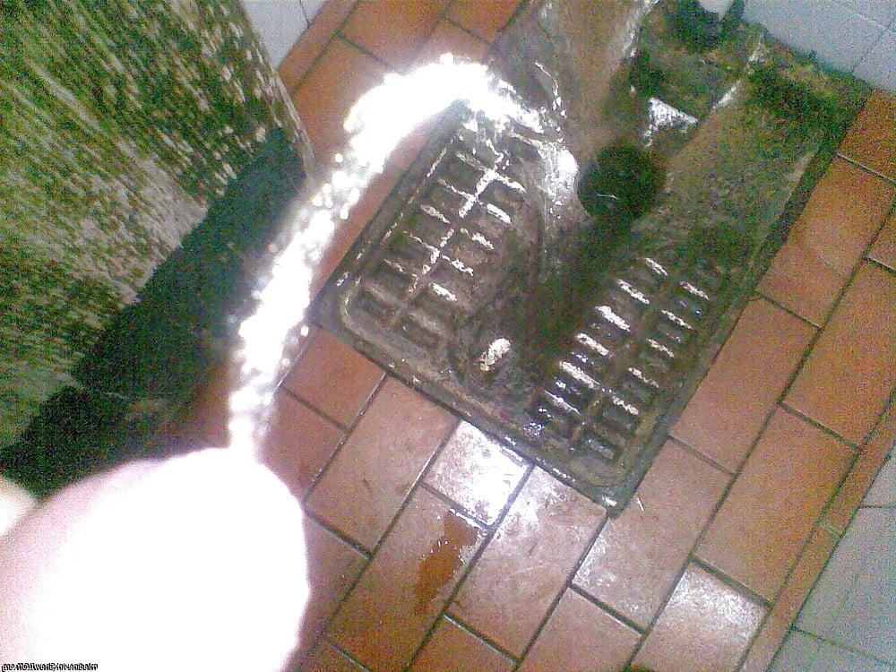 19P aj lajk piss