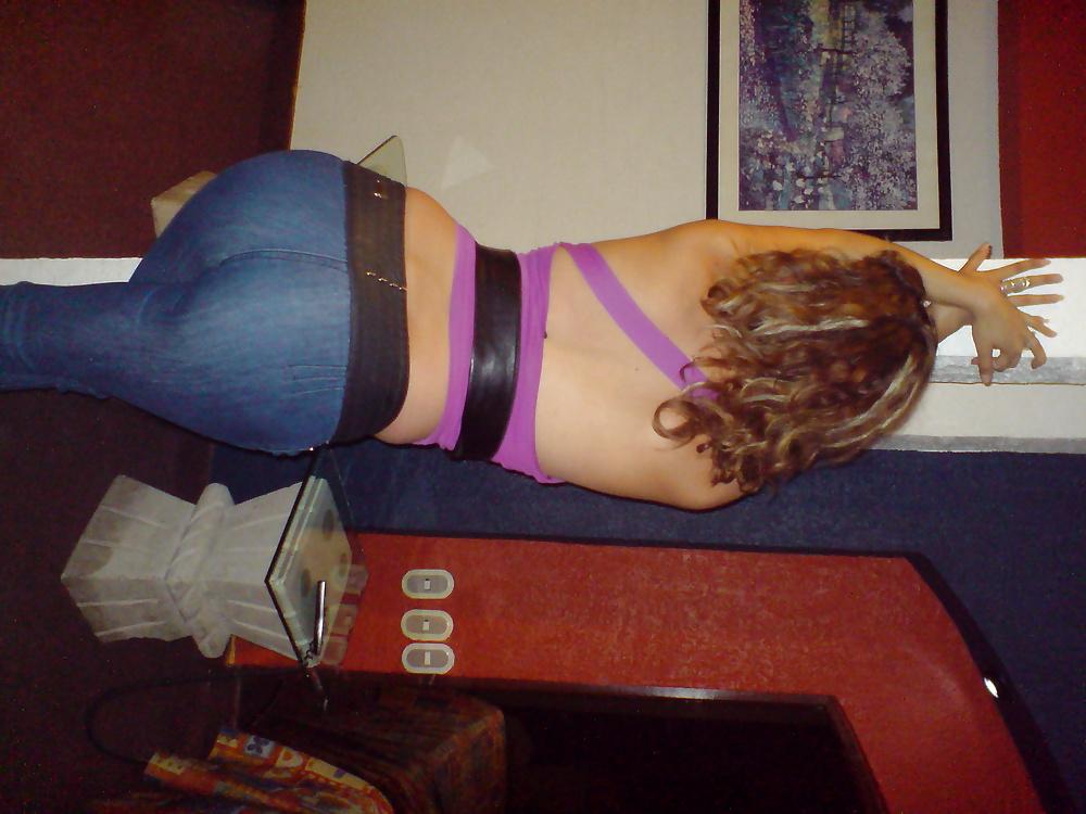 24P EUNICE SARAHI DE MEZCLILLA  EN EL MOTEL DEL NORTE
