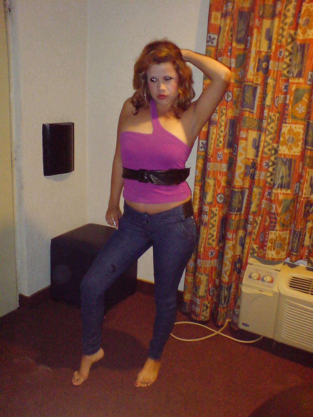 24P EUNICE SARAHI DE MEZCLILLA  EN EL MOTEL DEL NORTE