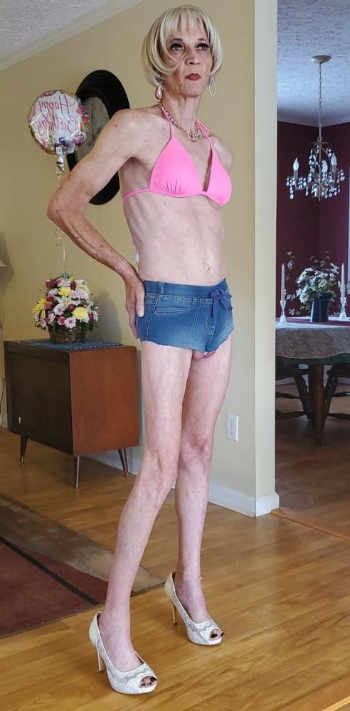 24P Bobbie's Daisy Dukes