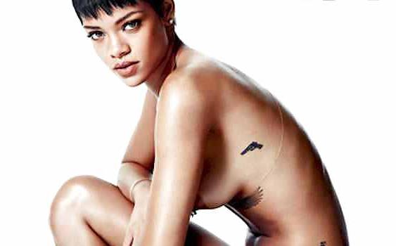 17P Rihanna oben ohne