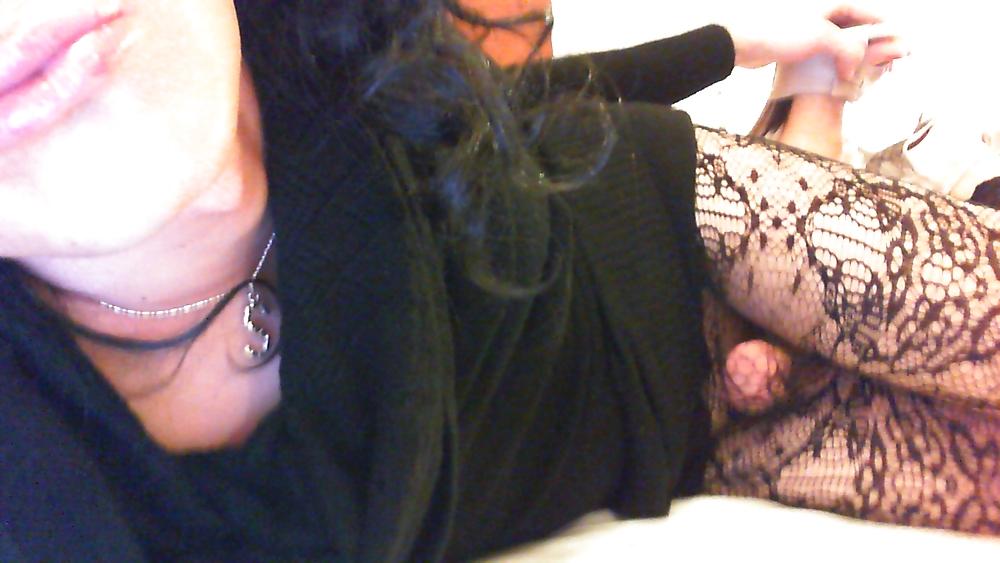 25P Shemale pantyhose heels tranny female pussy