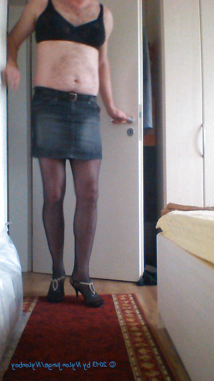 12P Nylonjunge73 Cool in Straps und Heels