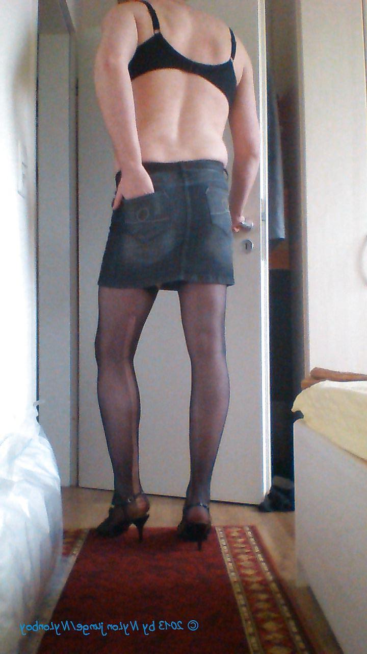 12P Nylonjunge73 Cool in Straps und Heels