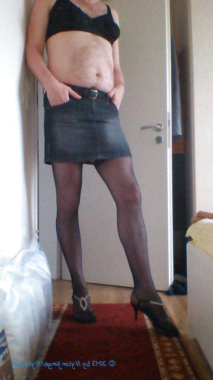 12P Nylonjunge73 Cool in Straps und Heels