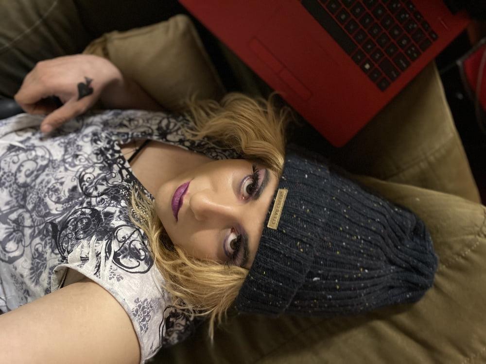 12P Sissy Bitch