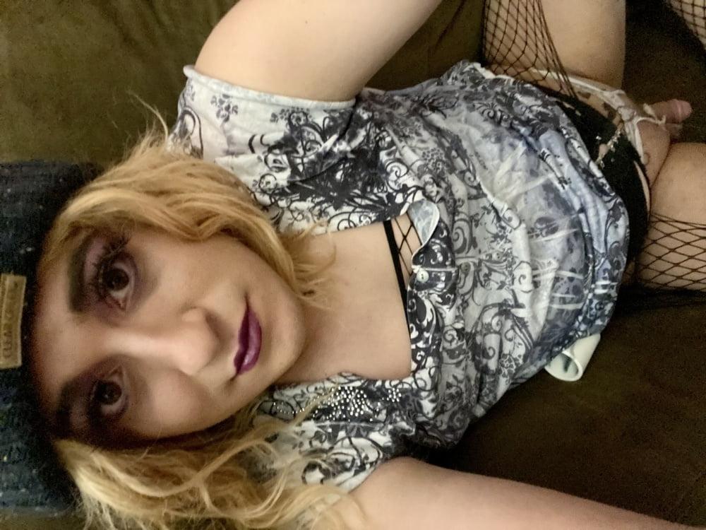 12P Sissy Bitch