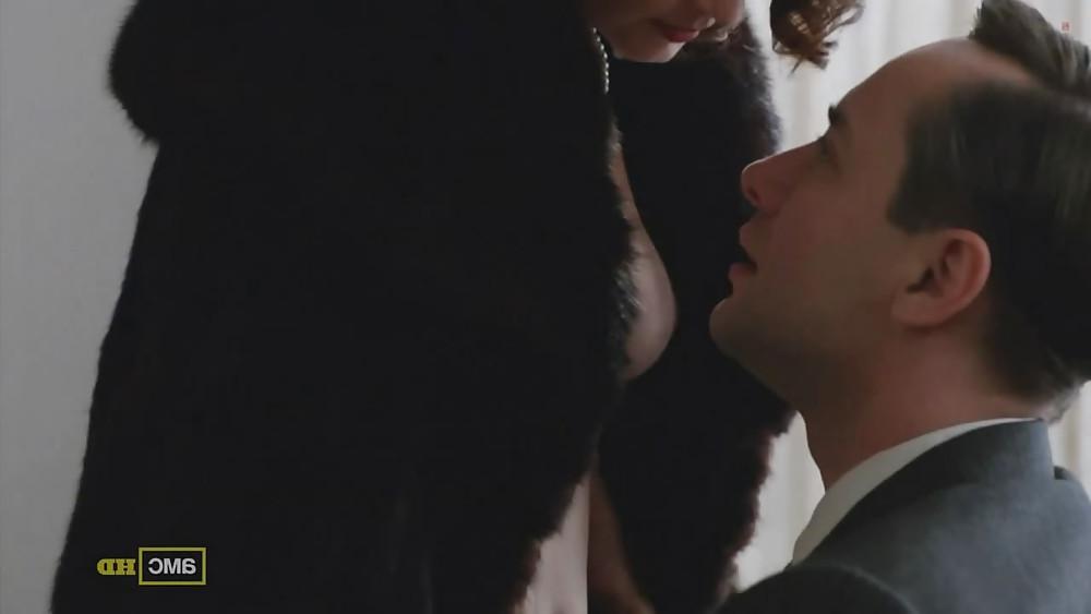 14P Alexis Bledel topless 