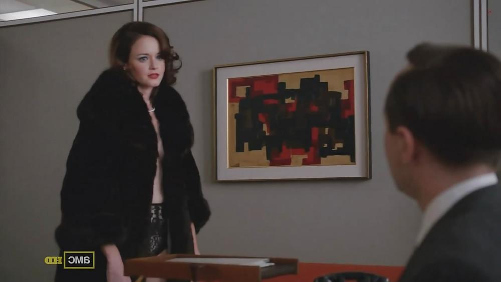 14P Alexis Bledel topless 