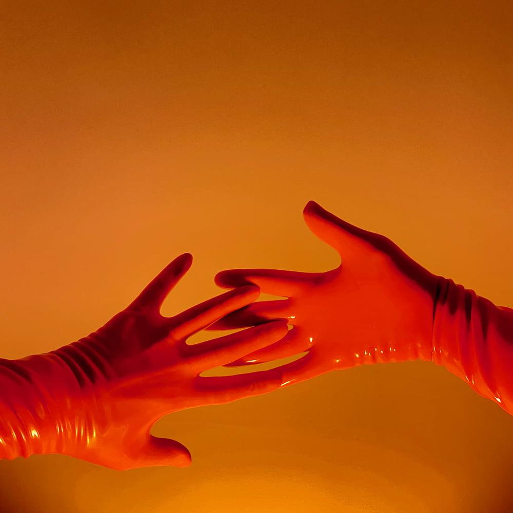 15P #LatexSeries 02 - Study - Gloves