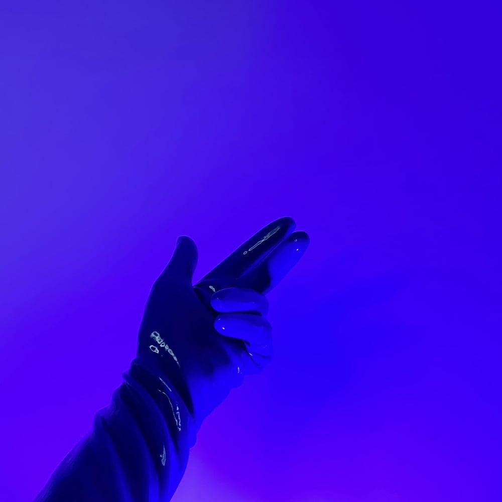 15P #LatexSeries 02 - Study - Gloves