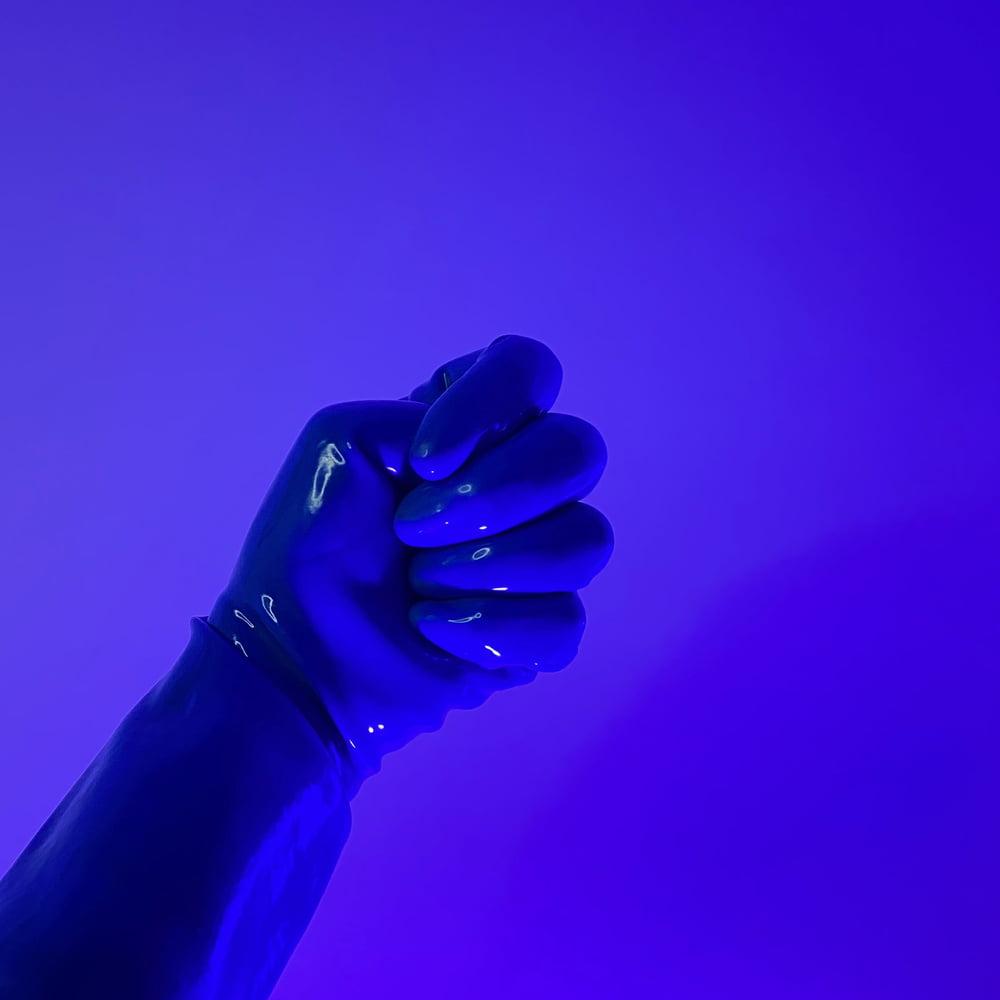 15P #LatexSeries 02 - Study - Gloves