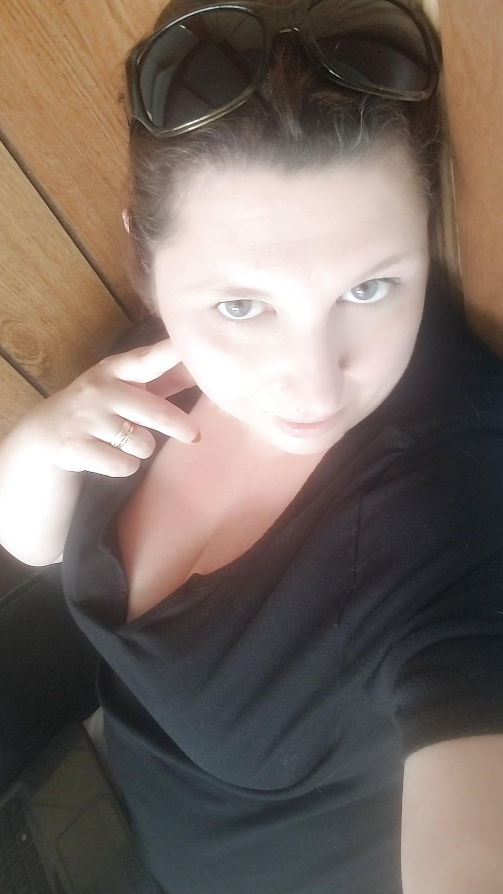 24P The Dainty Deviant Daily...housewife &amp; dance mom life  milf