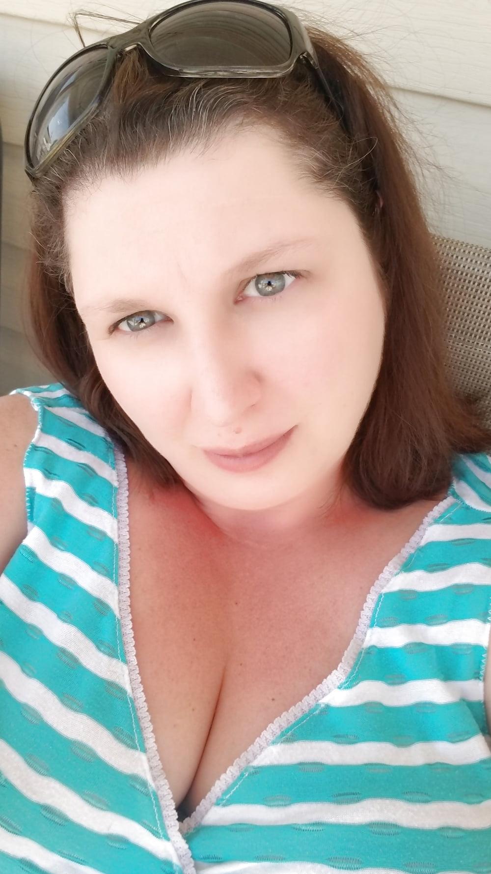 24P The Dainty Deviant Daily...housewife &amp; dance mom life  milf