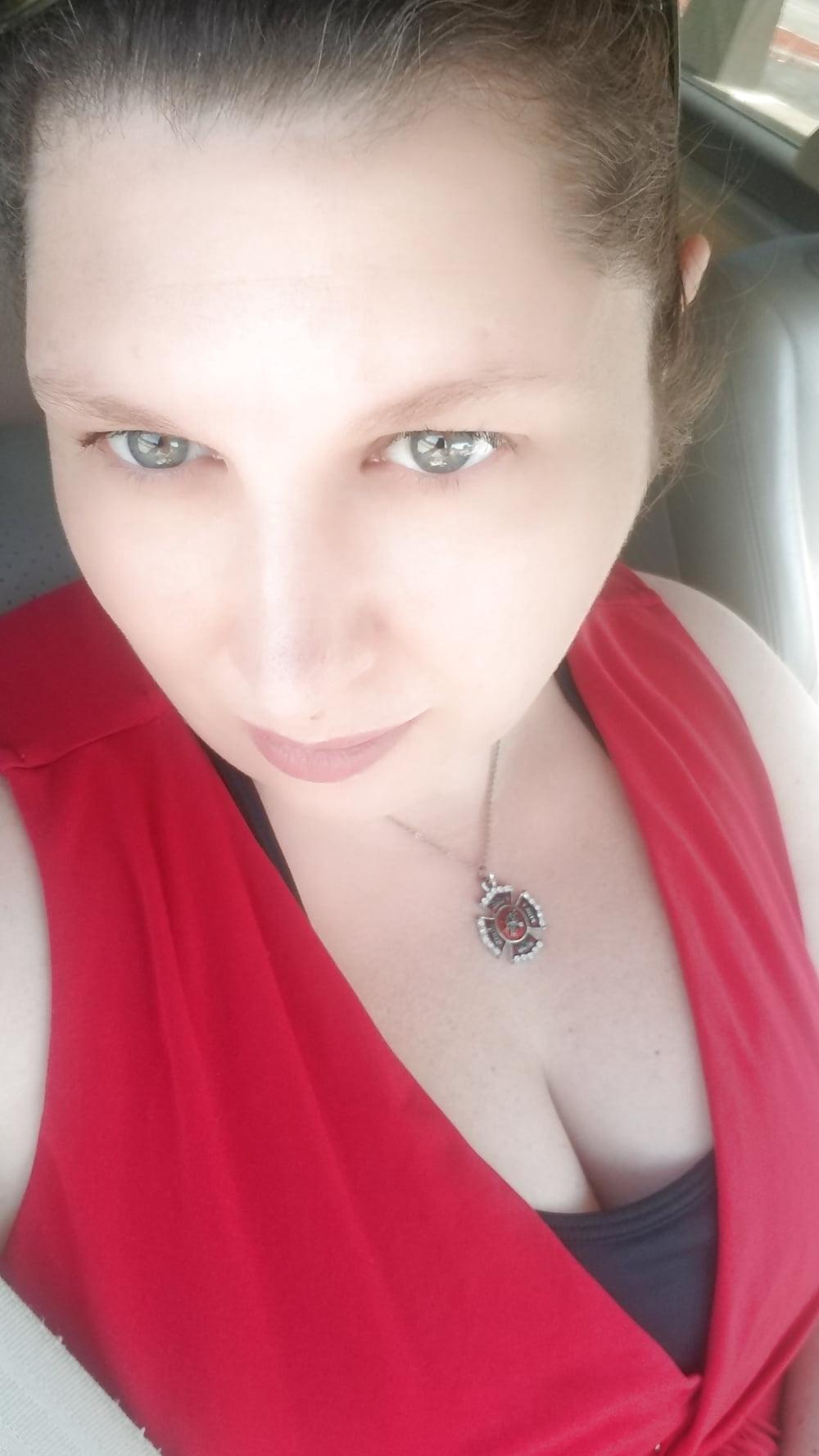 24P The Dainty Deviant Daily...housewife &amp; dance mom life  milf