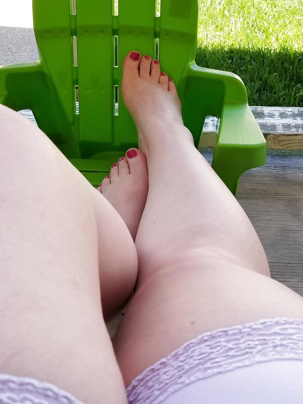 24P The Dainty Deviant Daily...housewife &amp; dance mom life  milf