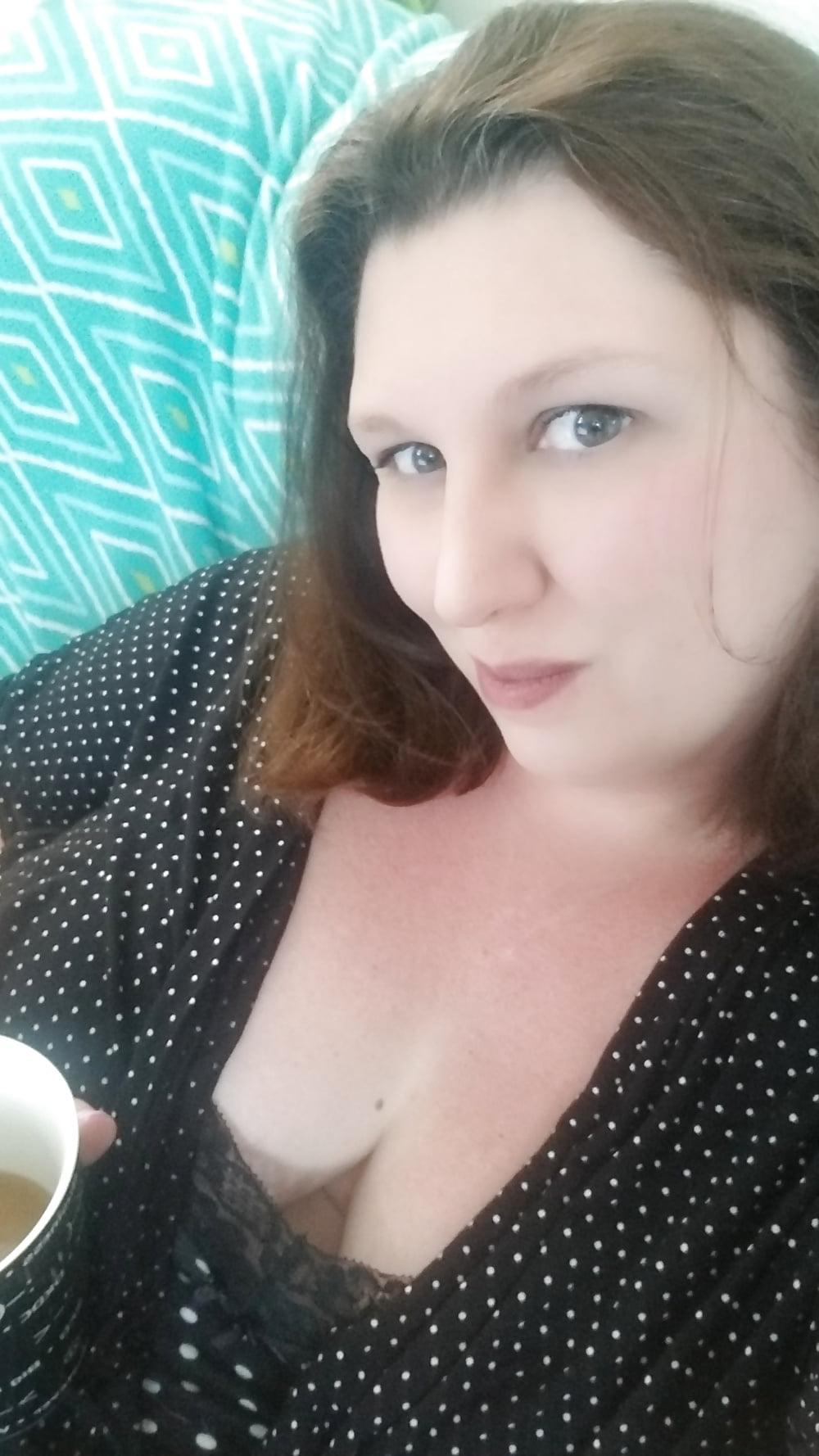 24P The Dainty Deviant Daily...housewife &amp; dance mom life  milf