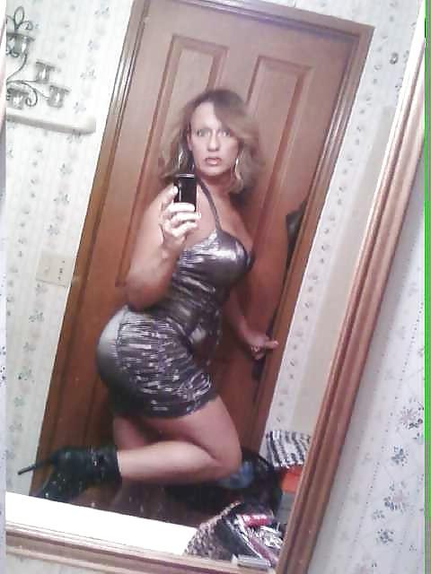 25P Raunchy Milfs & Matures 2