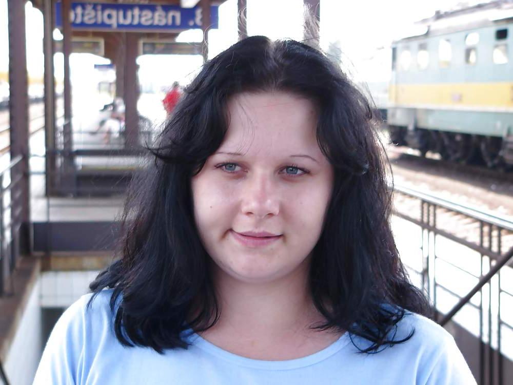 25P PLEASE CUM ON THIS BITCH...COMMENT WELCOME