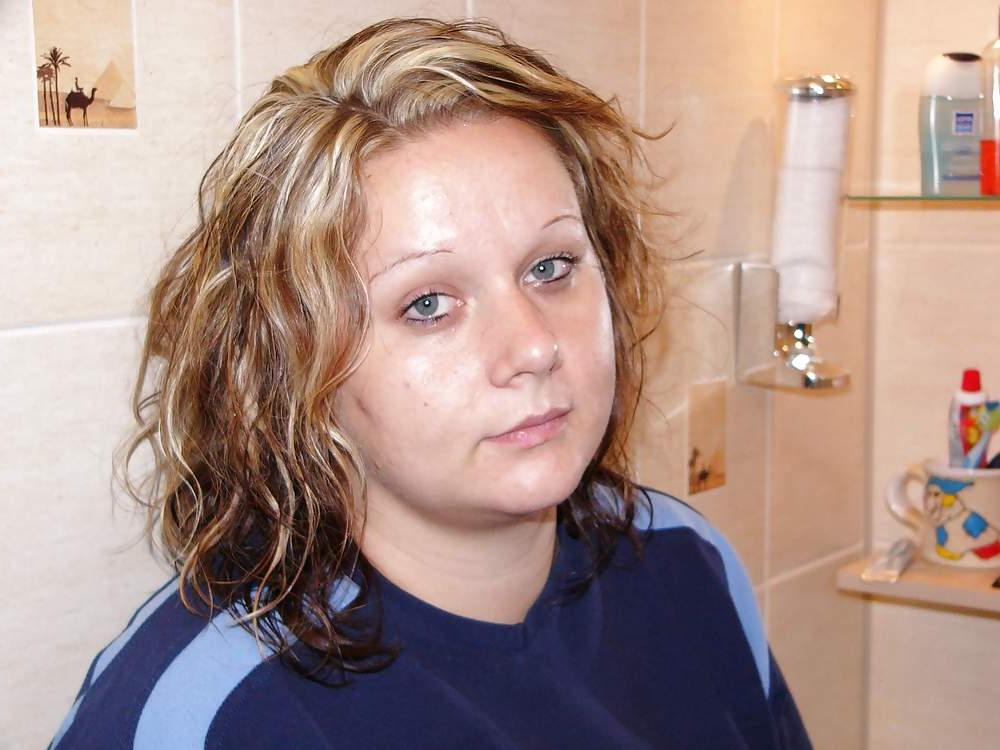 25P PLEASE CUM ON THIS BITCH...COMMENT WELCOME