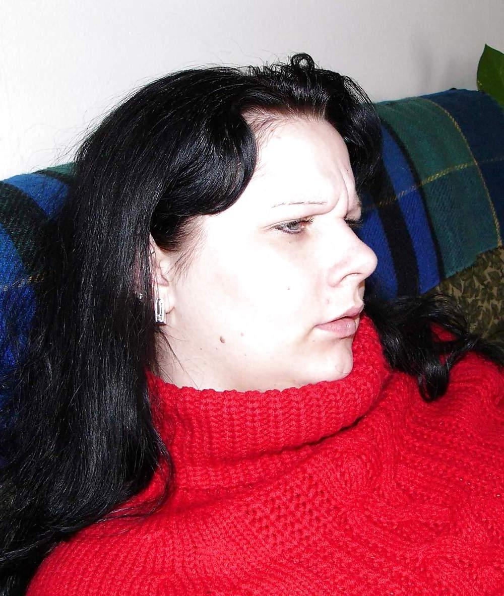 25P PLEASE CUM ON THIS BITCH...COMMENT WELCOME