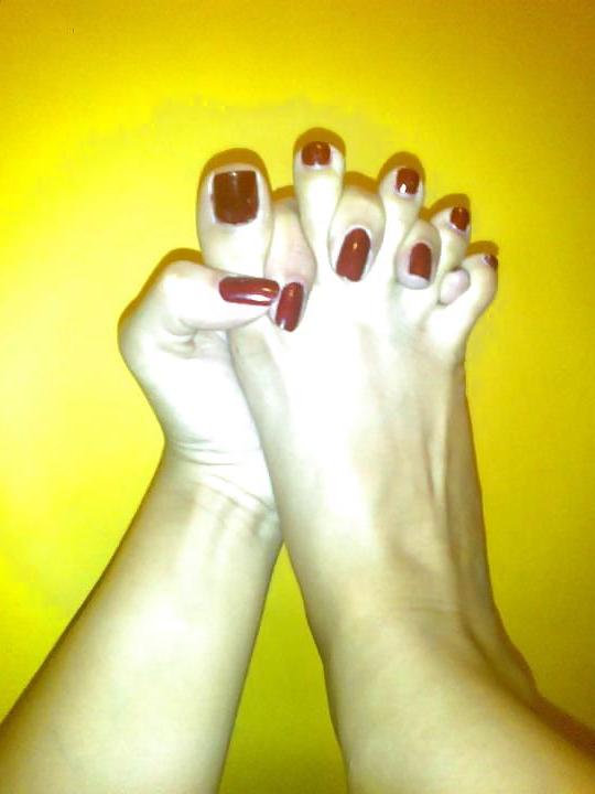 25P Girls sexy feet