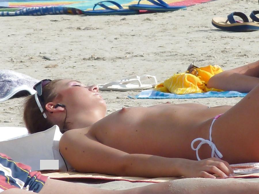 25P Sluts that go topless (part 2)
