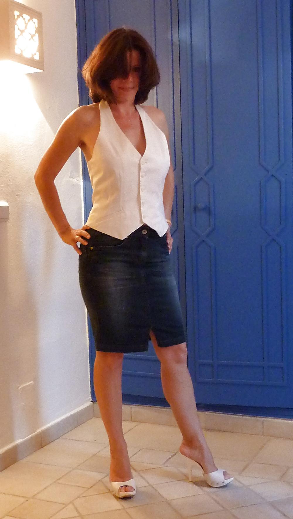 25P Milf mother bitch