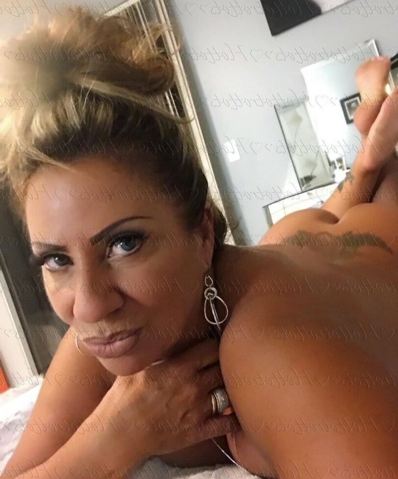 5P Queen Tots nude