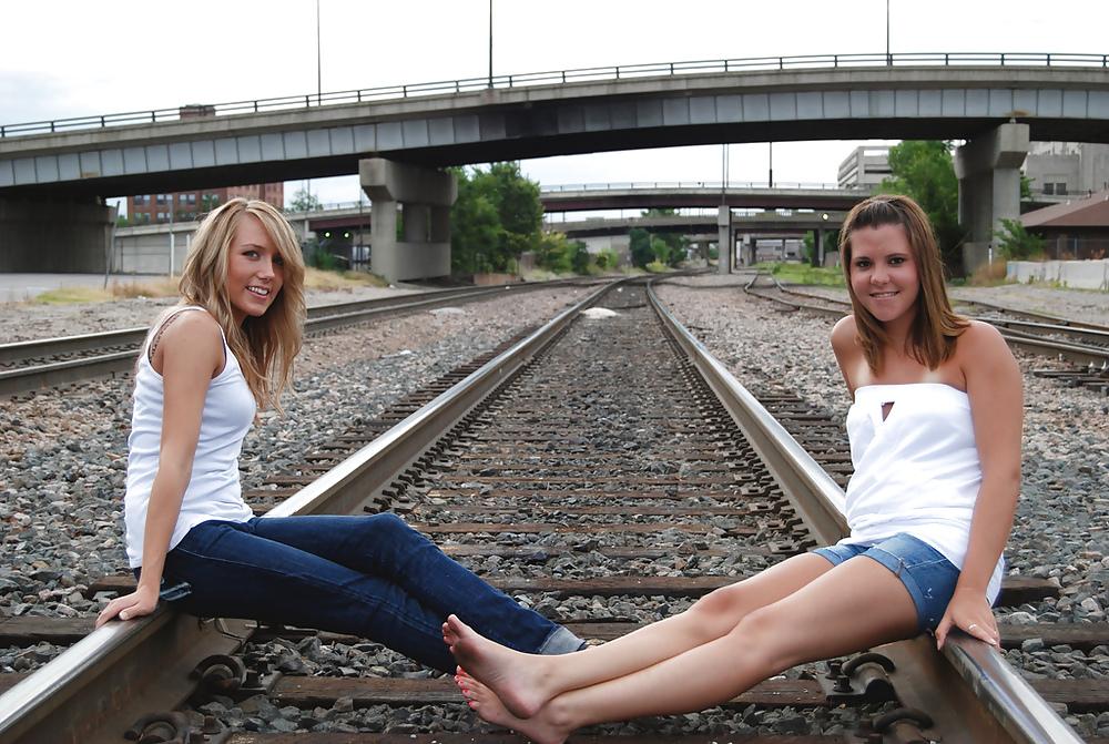 15P Teen anf feet