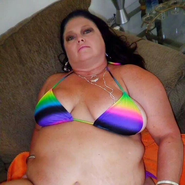 25P Facebook slags