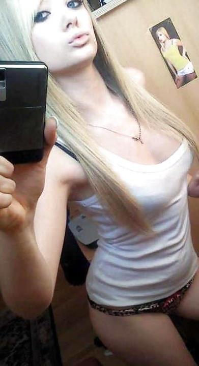 25P Facebook slags