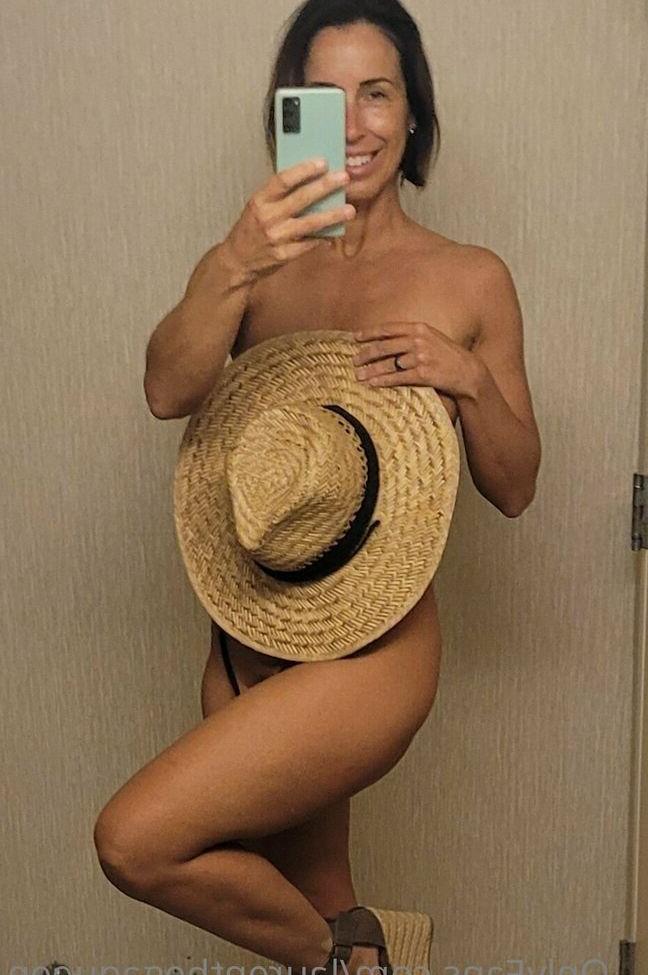 25P Lauren The GA Queen nude