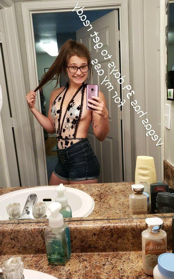 25P Queen Amber nude