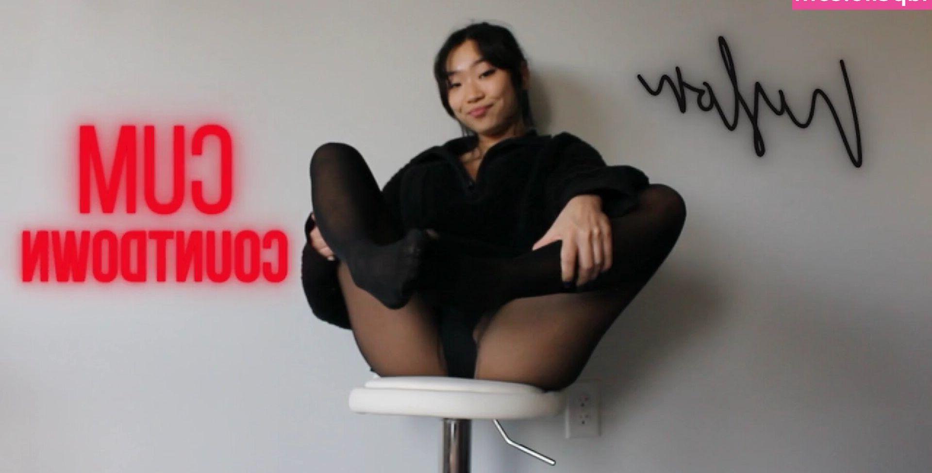 25P Queen_hail nude