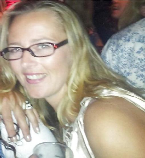 6P Mature blond with glasses