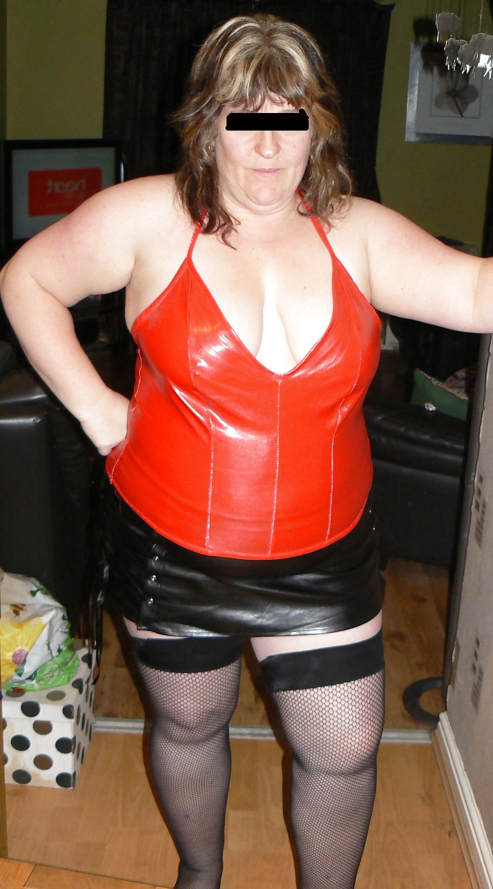 11P Naughty nursie dressing to play 