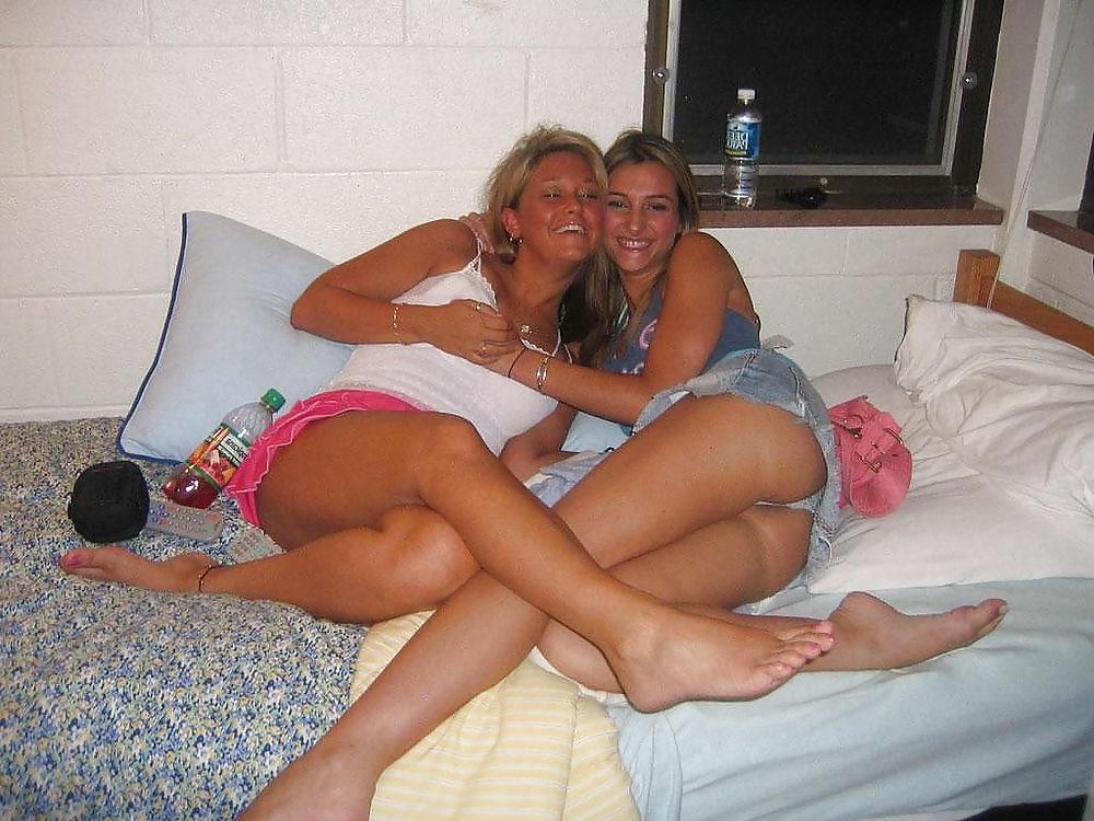 25P Echter Upskirt - 11