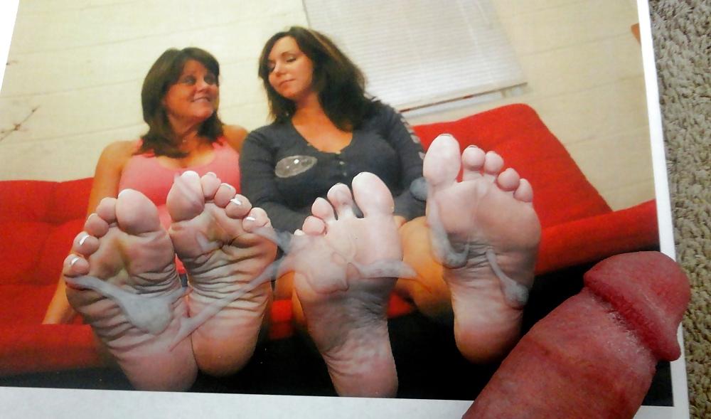 7P Big Cumload for Mature Feet