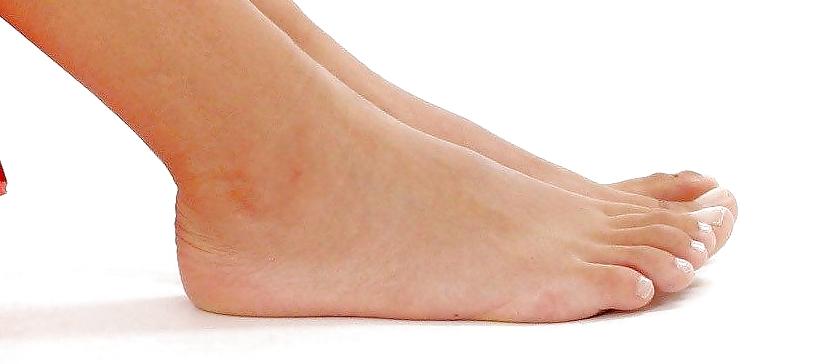 9P Biathlon star Magdalena Neuner cute feet