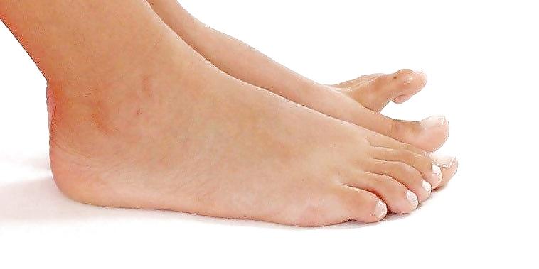 9P Biathlon star Magdalena Neuner cute feet