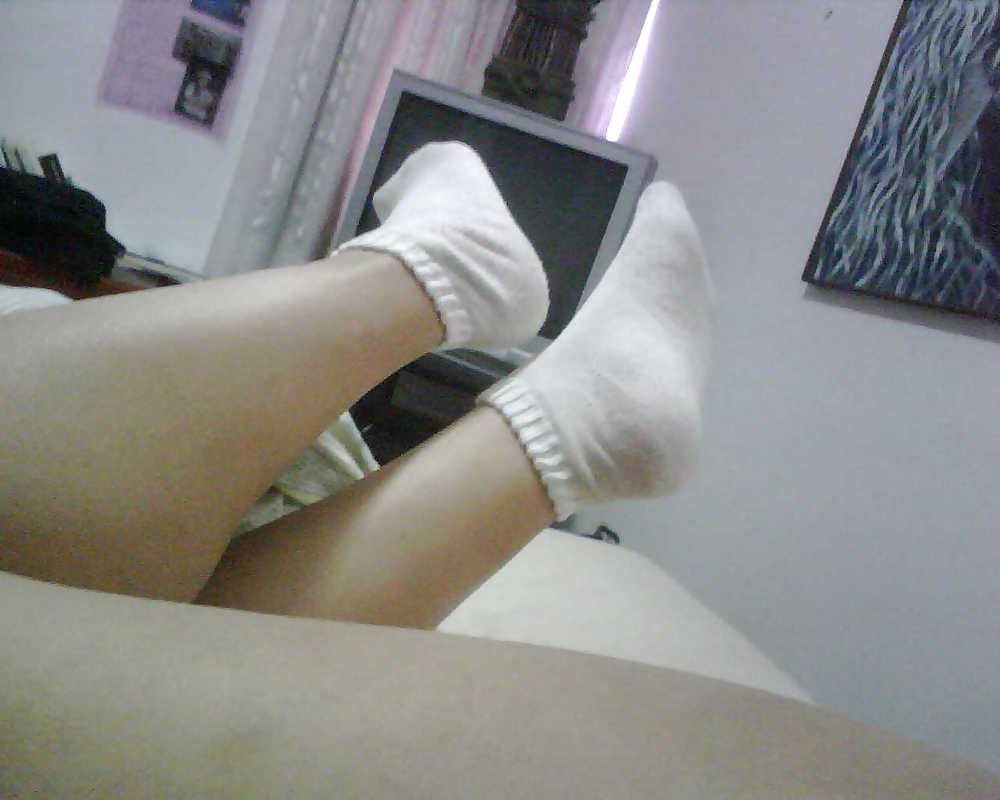 25P My wife feet, legs and hands