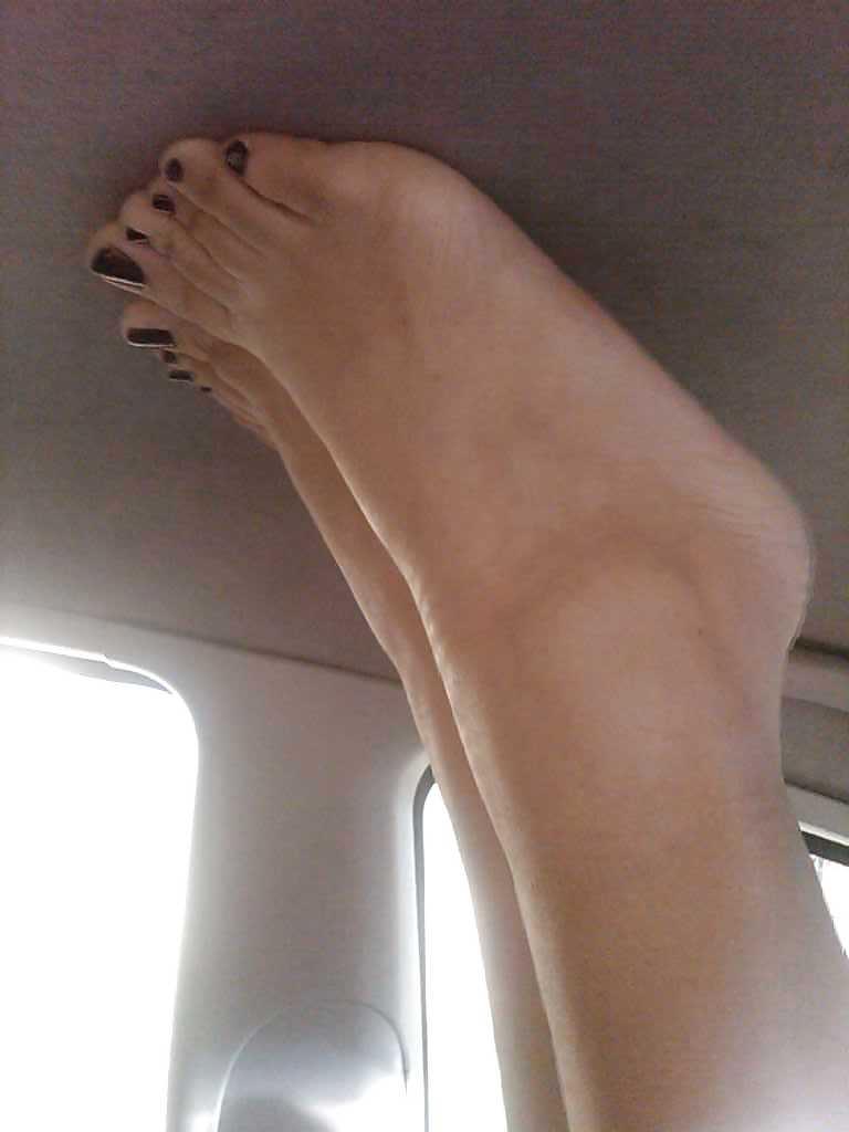 25P My wife feet, legs and hands