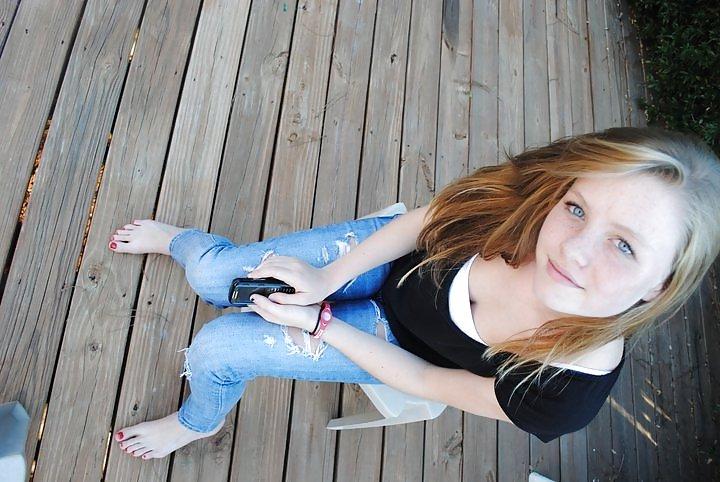 20P Teens and feet