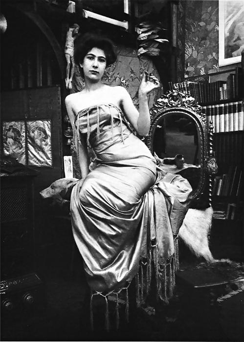9P Vintage Erotic Photo Art 15 - Alfons Maria Mucha c. 1900