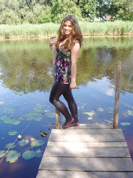 25P More feet and leggings
