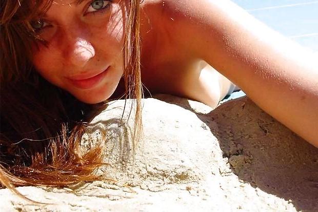 7P Sexy Bitch at the Beach