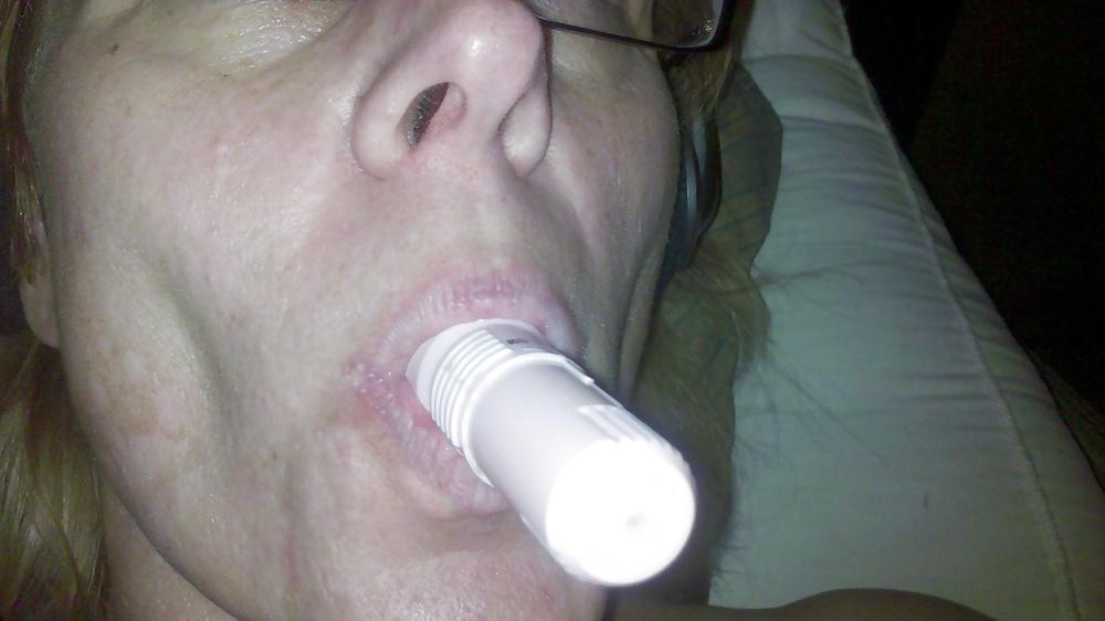 12P Milf wants to play
