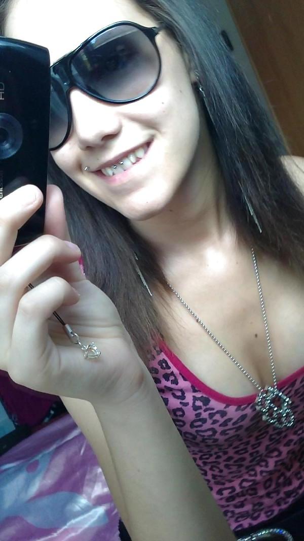 6P Sandra a 19 yo Bitch from Germany